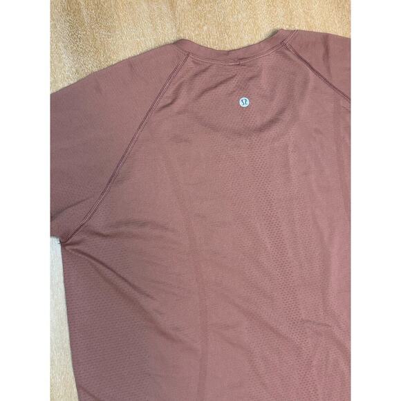 Lululemon Swiftly Tech Short-Sleeve 2.0 Shirt MAUVE Size 16 - Picture 2 of 4